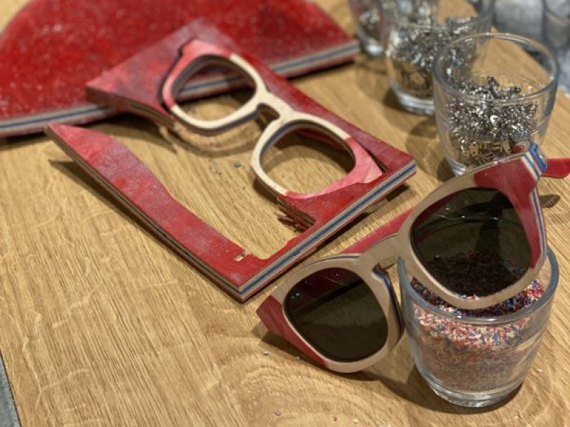 Fabrique de lunettes- illusion optique et verres correcteurs